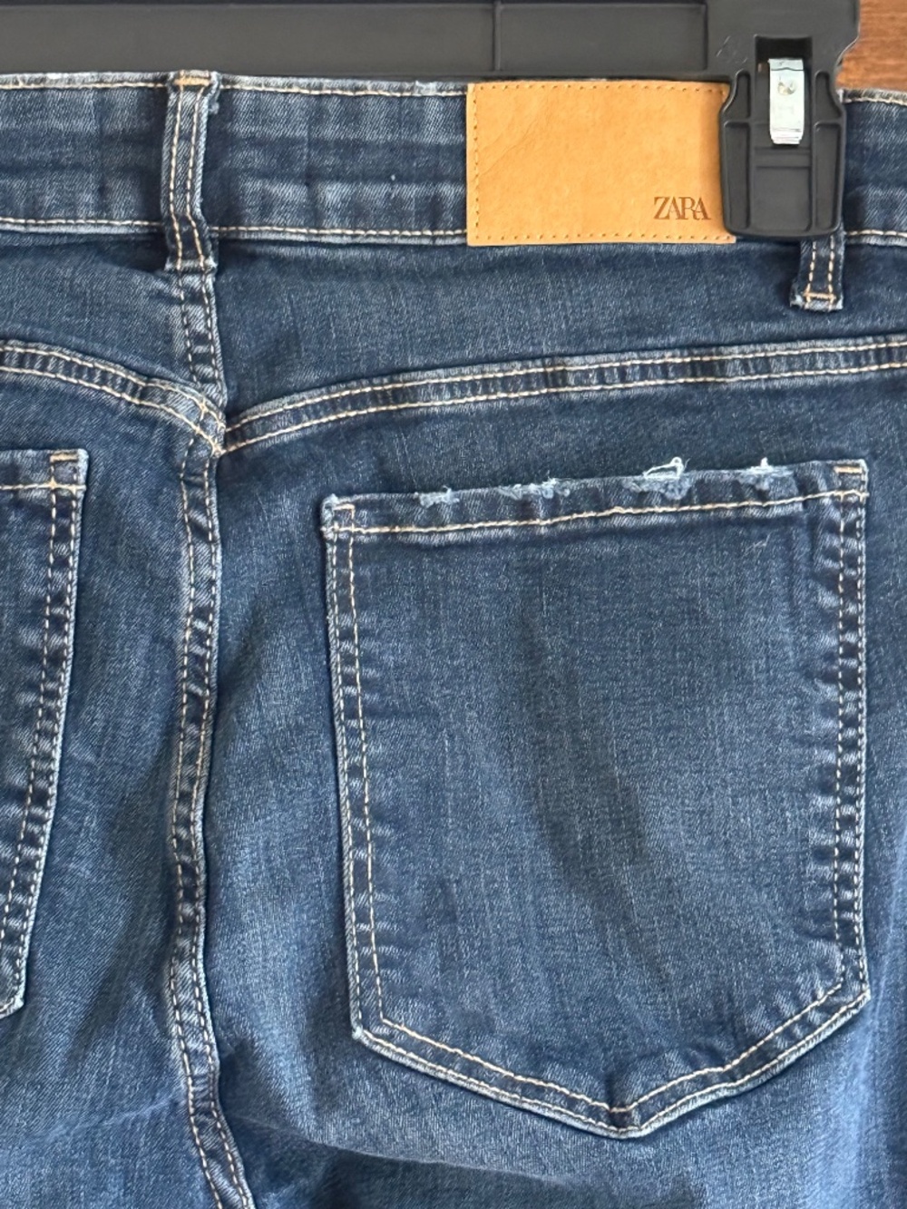 Zara Dark Wash Skinny Jeans - Size 10 - Picture 3 of 5